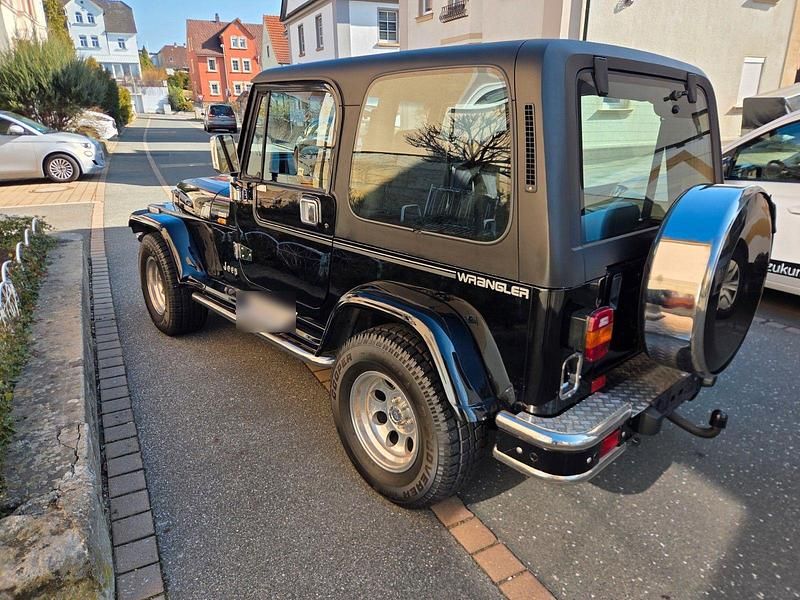 Gebraucht Jeep Wrangler 178 PS (130 kW) 1993 Schwarz SUV
