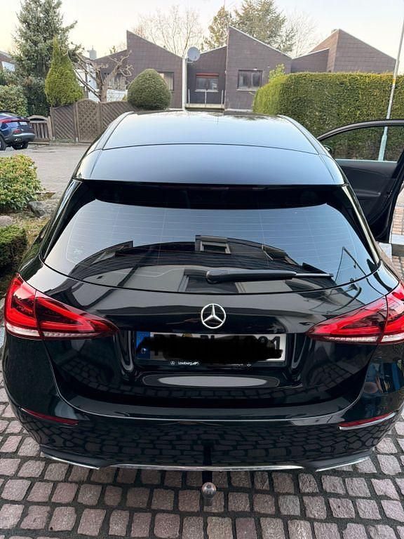 Gebraucht Mercedes 220 190 PS (139 kW) 2020 Schwarz Limousine