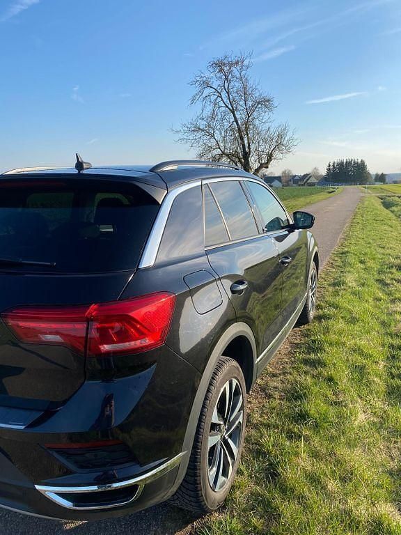 Gebraucht VW T-Roc United 150 PS (110 kW) 2020 Schwarz SUV
