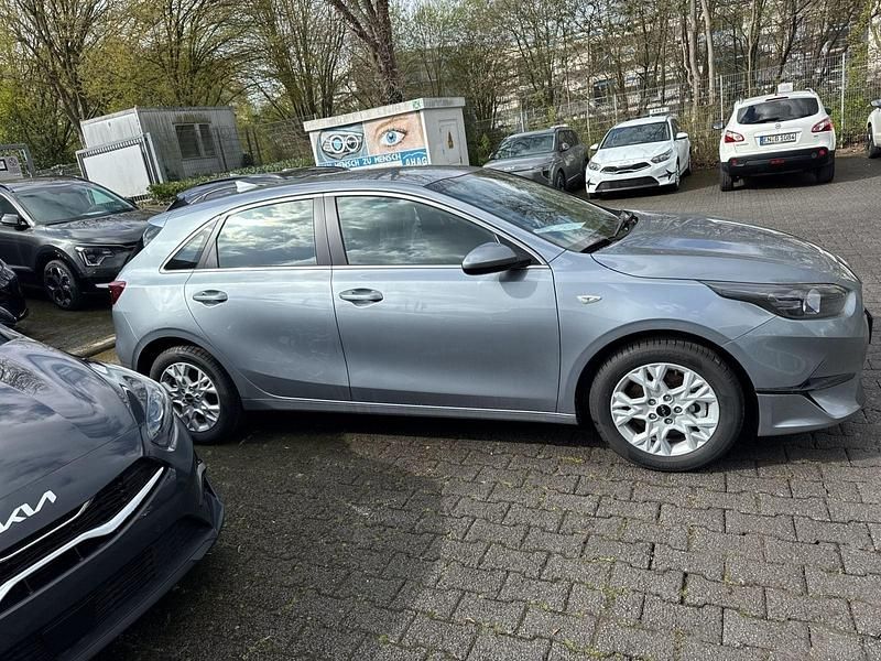 Neu Kia Ceed Vision 140 PS (102 kW) 2026 Andere Kleinwagen