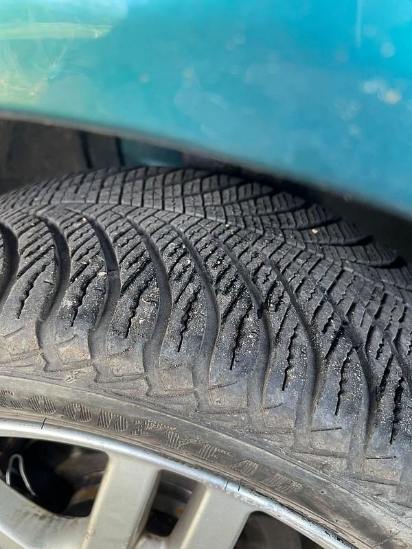 Gebraucht Ford Focus 100 PS (73 kW) 2001 Grün Kleinwagen