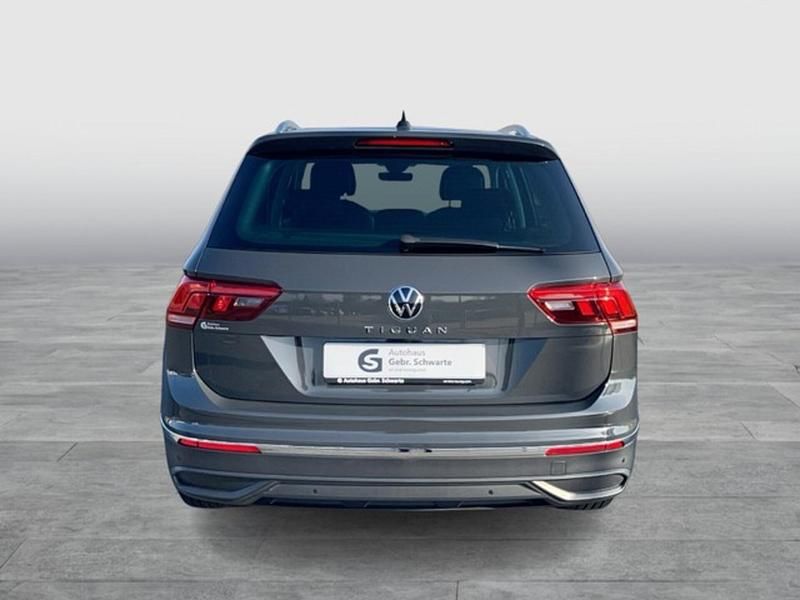 Gebraucht VW Tiguan Active 150 PS (110 kW) 2022 Grau SUV