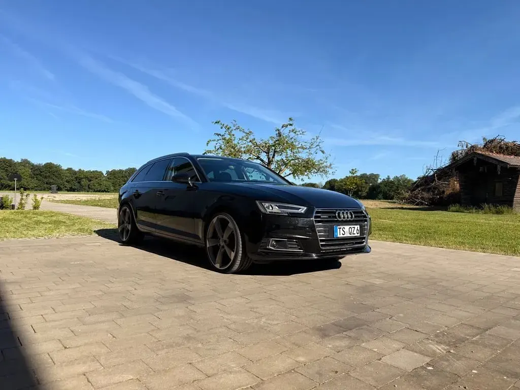 Gebraucht Audi A4 Sport 218 PS (160 kW) 2016 Schwarz Kombi