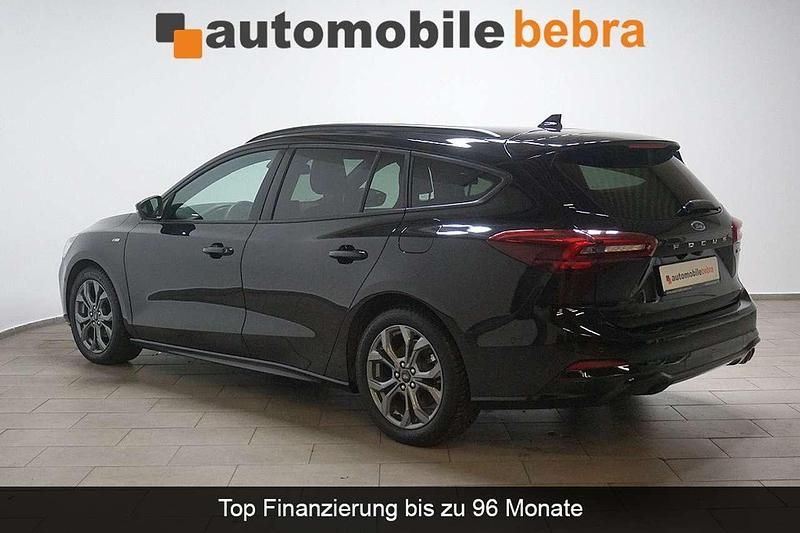 Gebraucht Ford Focus ST-Line X 125 PS (91 kW) 2023 Agate black Kombi