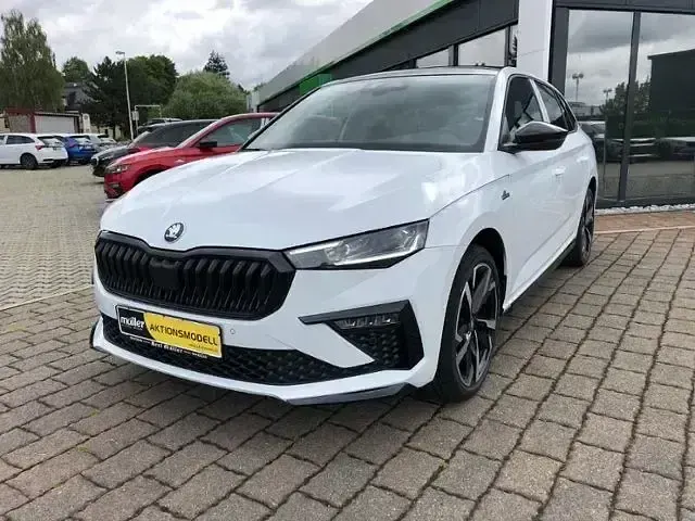 Neu Skoda Scala Monte Carlo 150 PS (110 kW) 2026 Moonweiss metallic Kleinwagen