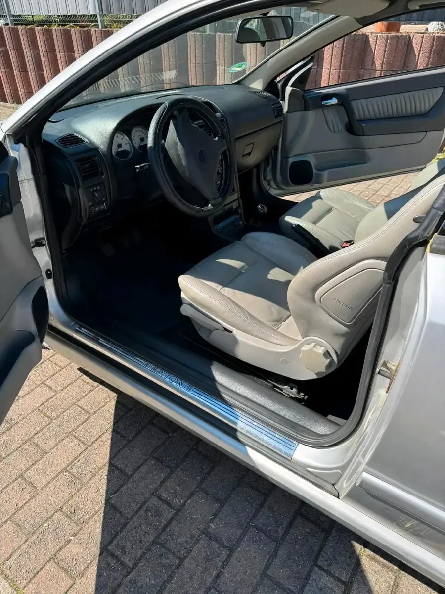 Gebraucht Opel Astra 125 PS (91 kW) 2005 Silber Coupé