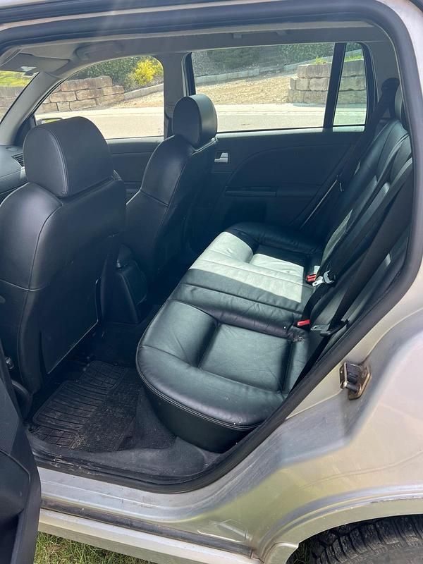 Gebraucht Ford Mondeo ST 226 PS (166 kW) 2003 Silber Kombi