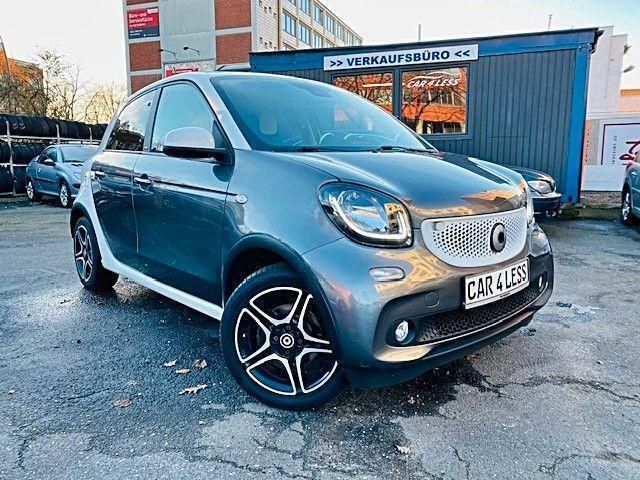 Grau Gebraucht 2016 Smart ForFour Passion Kleinwagen | 5.990 € (Fairer Preis) - Bild 1/4
