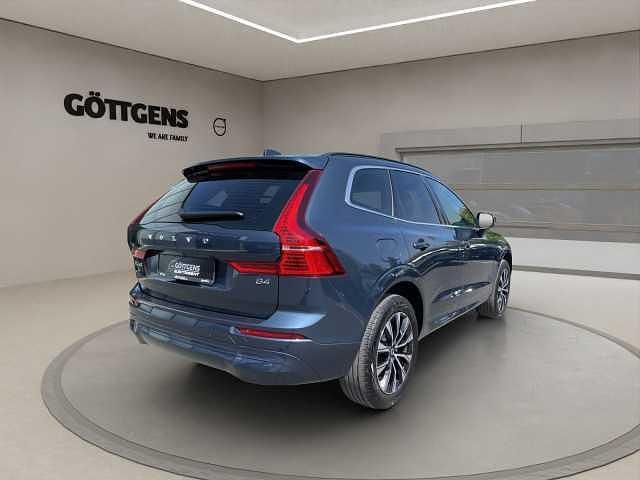 Gebraucht Volvo XC60 Core 197 PS (144 kW) 2023 Blau SUV
