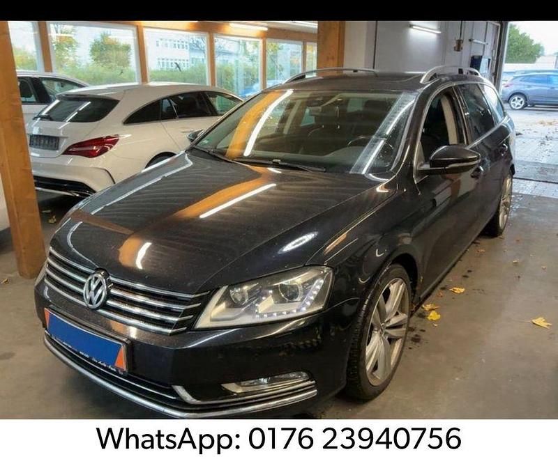 Schwarz Gebraucht 2012 VW Passat Highline Kombi | 9.980 € (Fairer Preis) - Bild 1/1