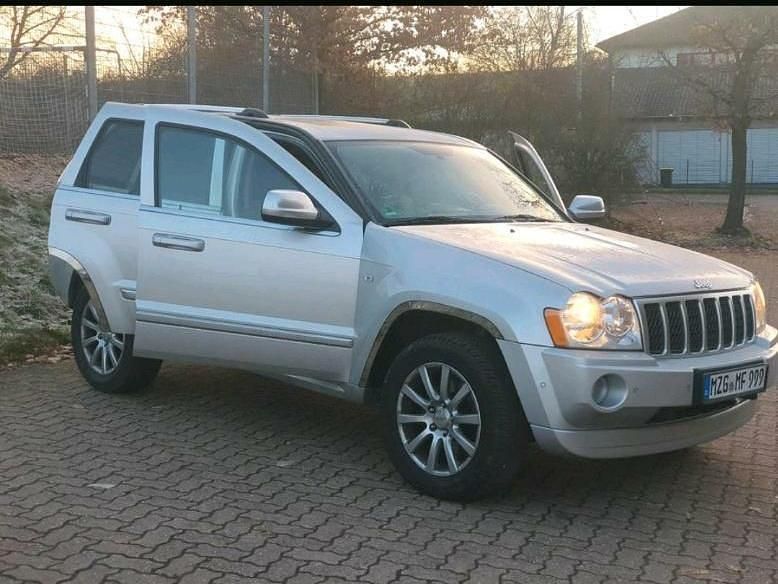 Gebraucht Jeep Grand Cherokee Overland 218 PS (160 kW) 2006 Silber SUV