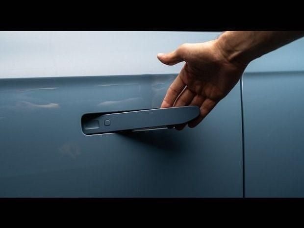 Neu Leapmotor B10 160 kW (218 PS) 2025 Blau SUV