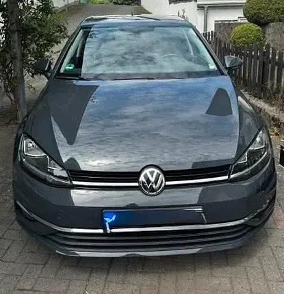 Gebraucht VW Golf VII Join 86 PS (63 kW) 2018 Grau Limousine