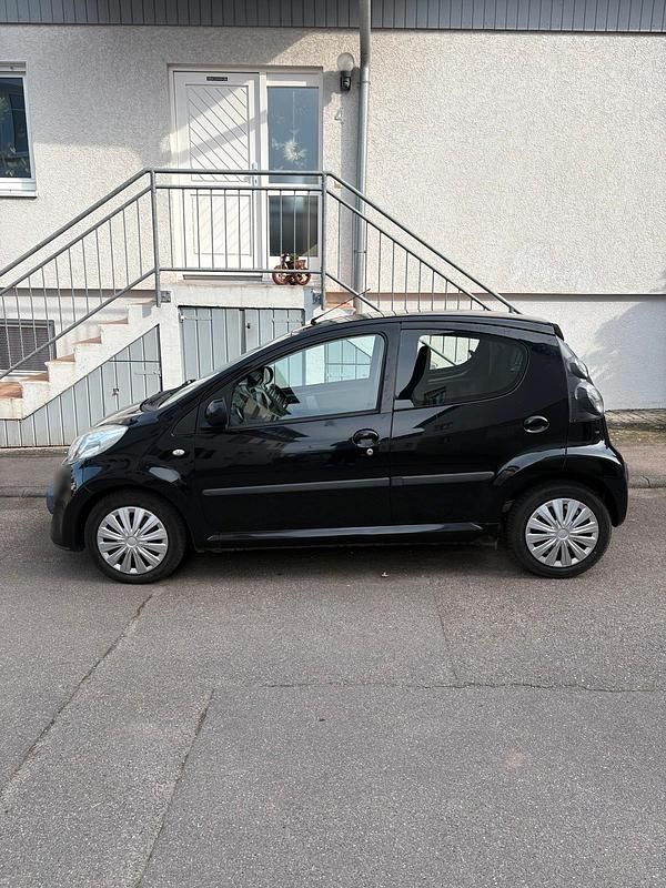 Gebraucht Citroën C1 69 PS (50 kW) 2007 Schwarz Kleinwagen