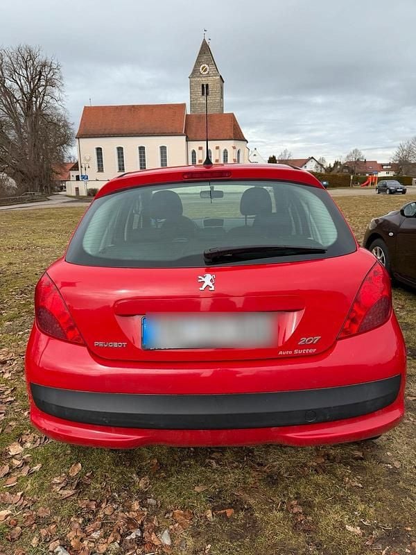 Gebraucht Peugeot 207 95 PS (69 kW) 2009 Rot Kleinwagen