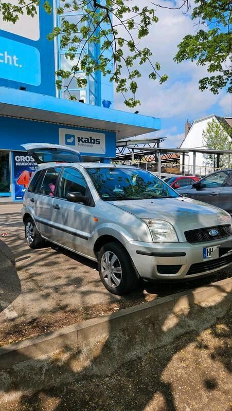 Grau Gebraucht 2005 Ford Fusion Kleinwagen | 1.200 € (Fairer Preis) - Bild 1/4