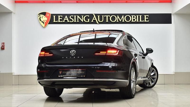 Gebraucht VW Arteon Elegance 150 PS (110 kW) 2019 Grau Kleinwagen