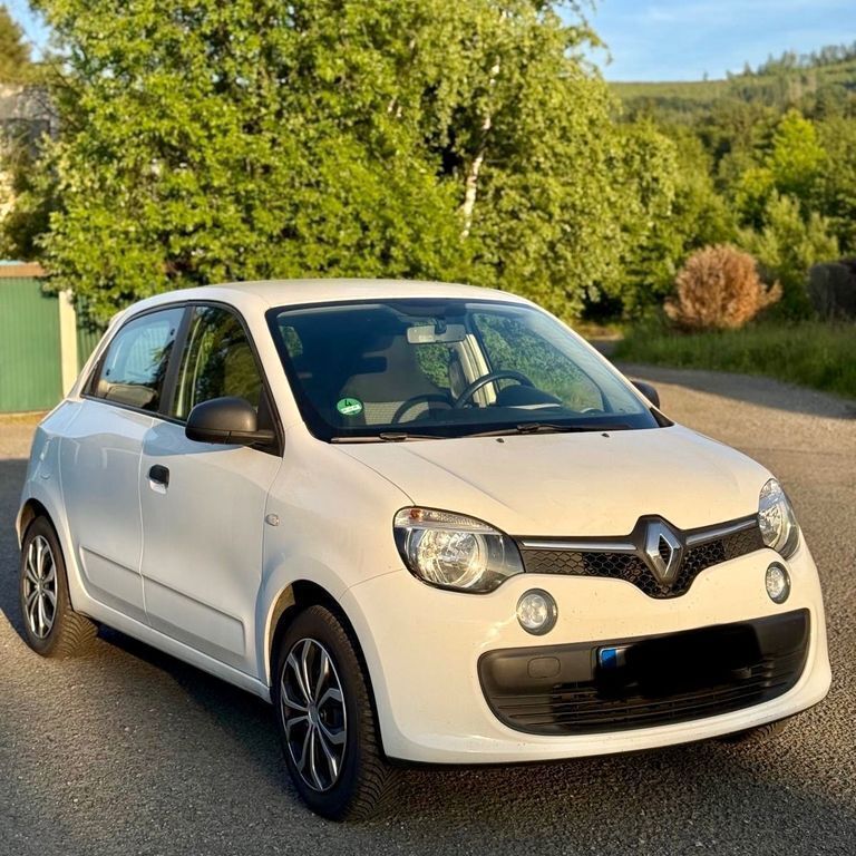 Weiß Gebraucht 2015 Renault Twingo Life Kleinwagen | 4.499 € (Fairer Preis) - Bild 1/4
