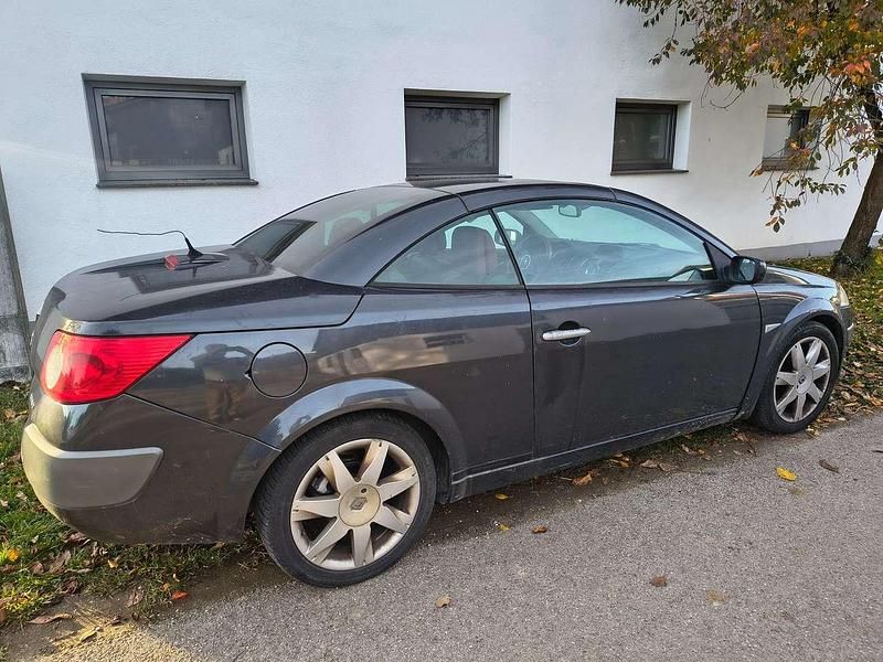 Gebraucht 2006 Renault Mégane Cabriolet Dynamique Cabrio | 1.000 € (Superpreis) - Bild 1/4