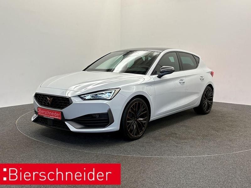 Weiss Gebraucht 2022 Cupra Leon Limousine | 25.450 € (Fairer Preis) - Bild 1/4
