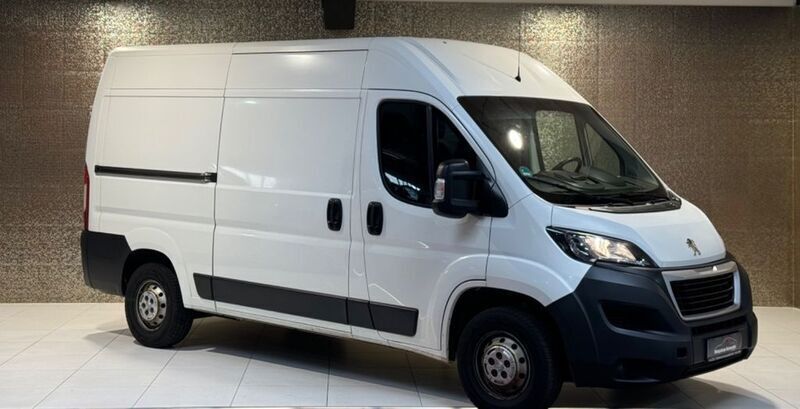 Weiß Gebraucht 2019 Peugeot Boxer Avantage Van | 14.990 € (Fairer Preis) - Bild 1/4