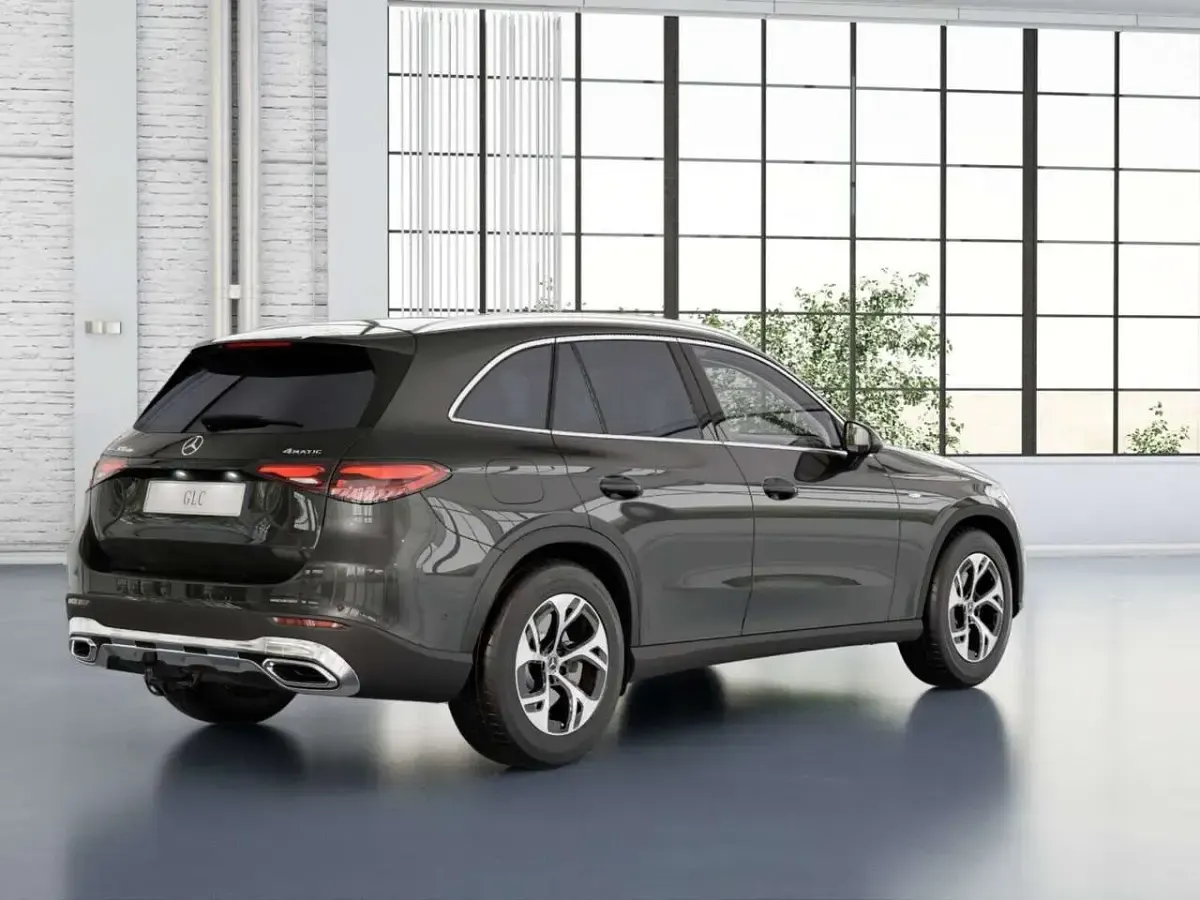 Gebraucht Mercedes GLC300e Avantgarde 197 PS (144 kW) 2025 Metalliclack graphitgrau SUV