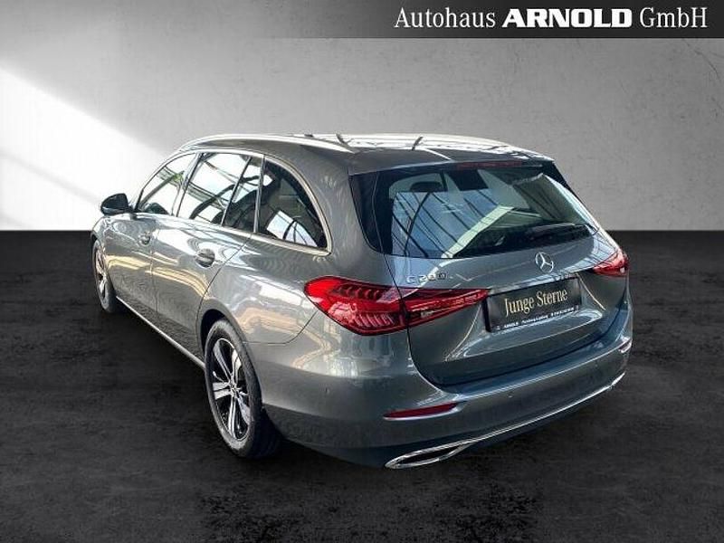 Gebraucht Mercedes C200 Avantgarde 204 PS (150 kW) 2023 Selenitgrau (metallic) Kombi