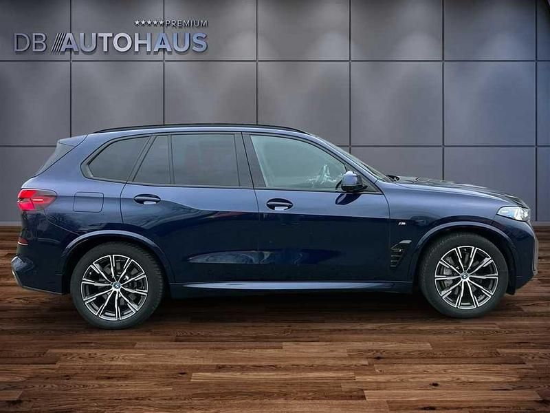 Gebraucht BMW X5 Sport Line 489 PS (359 kW) 2023 Blau SUV
