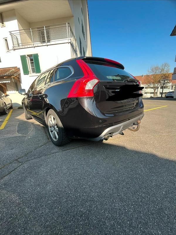 Gebraucht Volvo V60 205 PS (150 kW) 2010 Schwarz Kombi