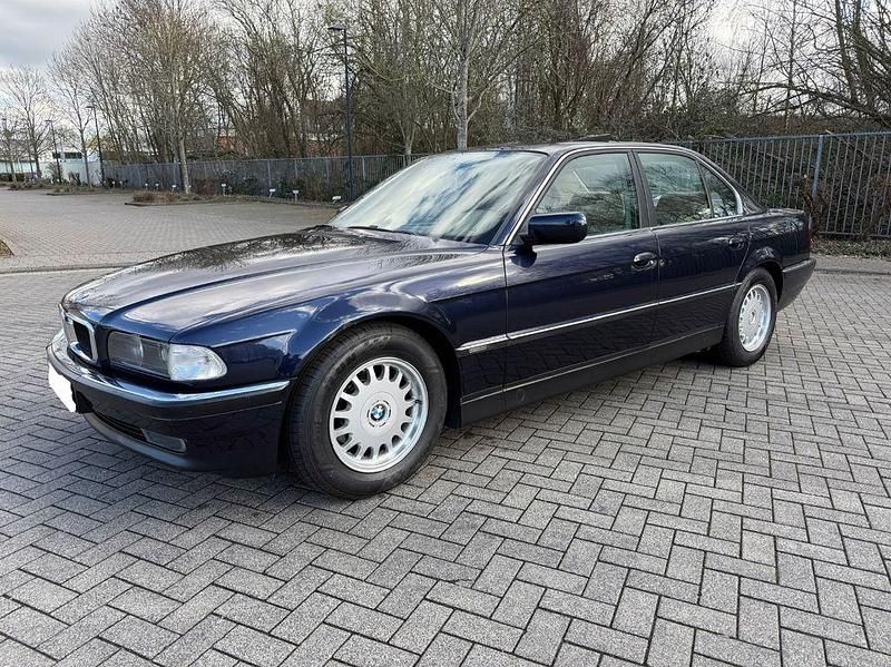 Gebraucht BMW 735 235 PS (172 kW) 1998 Blau Limousine