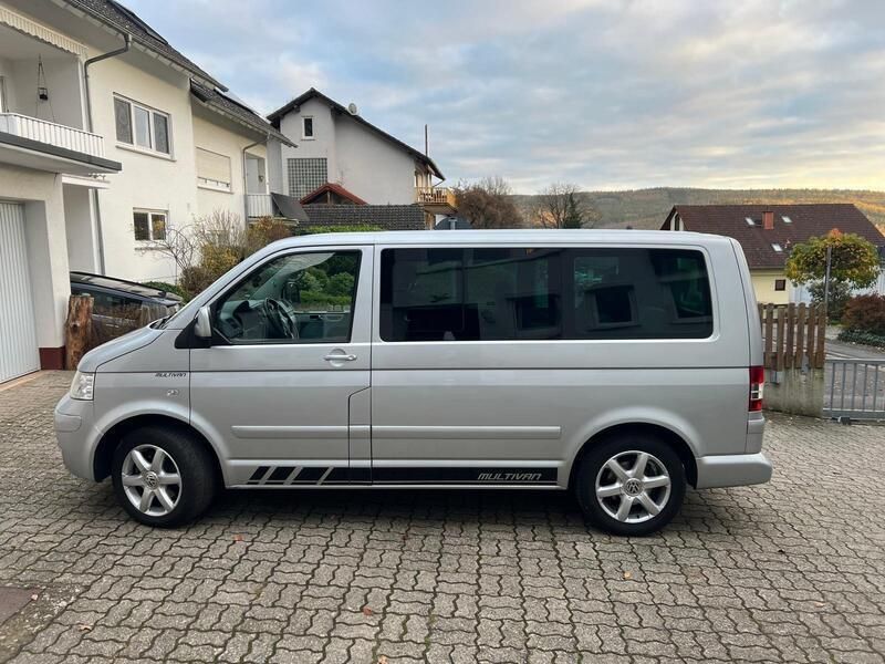 Grau Gebraucht 2007 VW T5 Van | 13.500 € - Bild 1/4