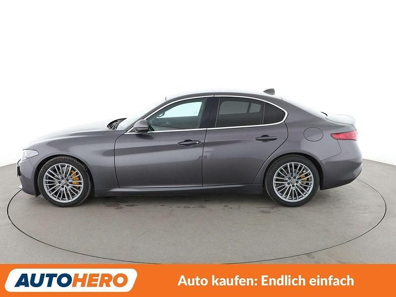 Gebraucht Alfa Romeo Giulia Super 179 PS (131 kW) 2016 Grau Limousine