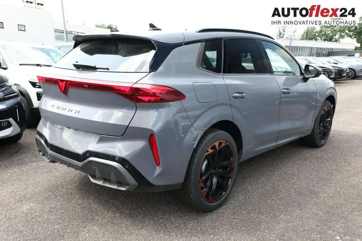 Neu Cupra Terramar VZ 265 PS (194 kW) 2026 Graphene grau SUV