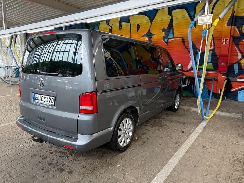 Gebraucht VW T5 140 PS (102 kW) 2012 Grau Van