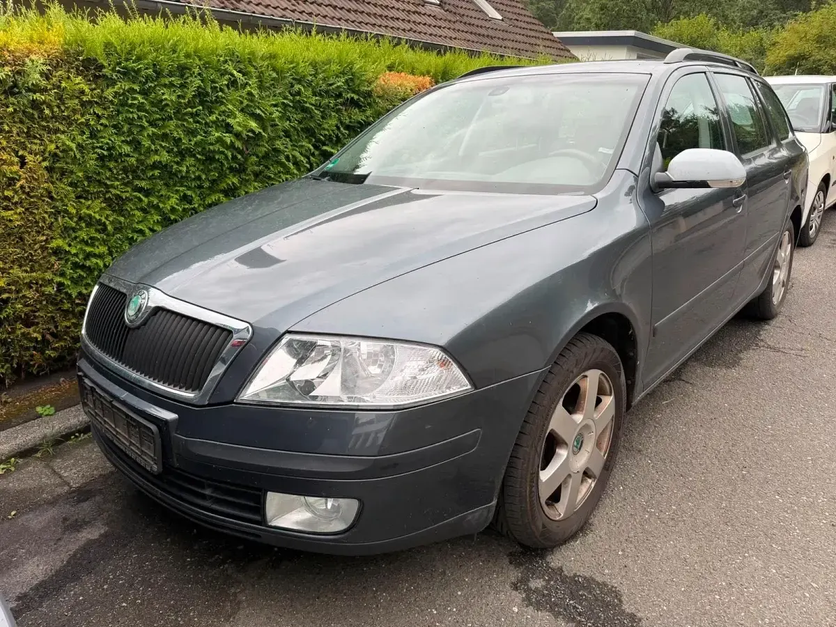 Gebraucht Skoda Octavia 105 PS (77 kW) 2007 Grau Kombi