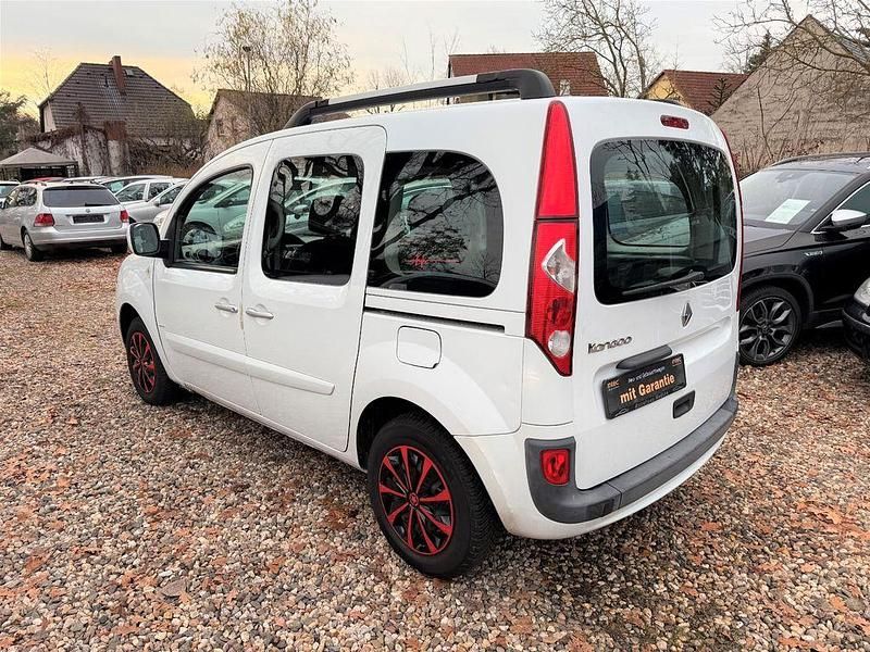Gebraucht Renault Kangoo 106 PS (77 kW) 2012 Weiß Van / Kleinbus