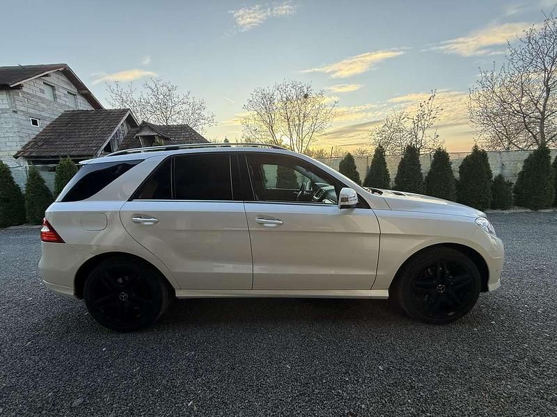 Gebraucht Mercedes ML350 258 PS (189 kW) 2015 SUV