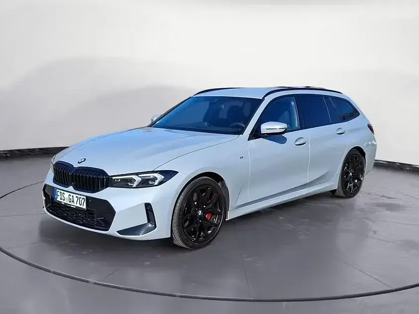 Gebraucht BMW 320 M Sport 190 PS (139 kW) 2025 Kombi