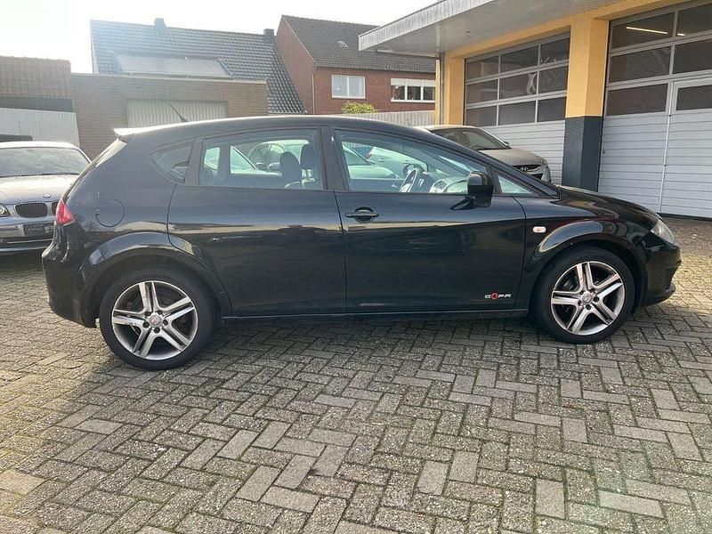 Gebraucht Seat Leon Copa 90 PS (66 kW) 2011 "universo" schwarz Limousine