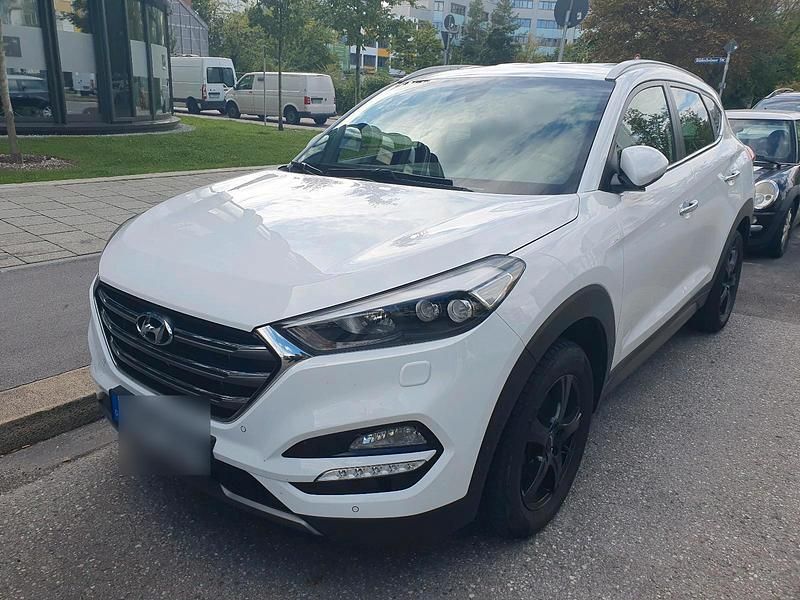 Weiß Gebraucht 2016 Hyundai Tucson Advantage SUV | 15.200 € (Superpreis) - Bild 1/4
