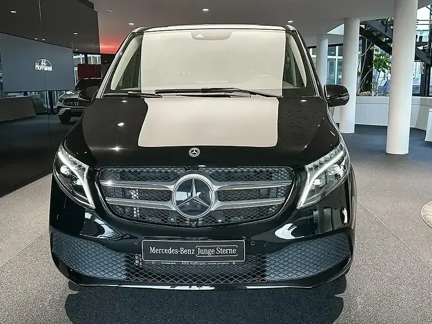 Gebraucht Mercedes V220 163 PS (119 kW) 2023 Schwarz Van / Kleinbus