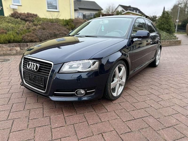 Schwarz Gebraucht 2010 Audi A3 Ambiente Limousine | 6.400 € (Fairer Preis) - Bild 1/4
