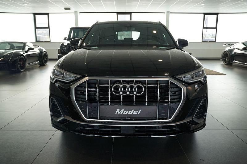 Gebraucht Audi Q3 S-Line 190 PS (139 kW) 2019 Schwarz SUV