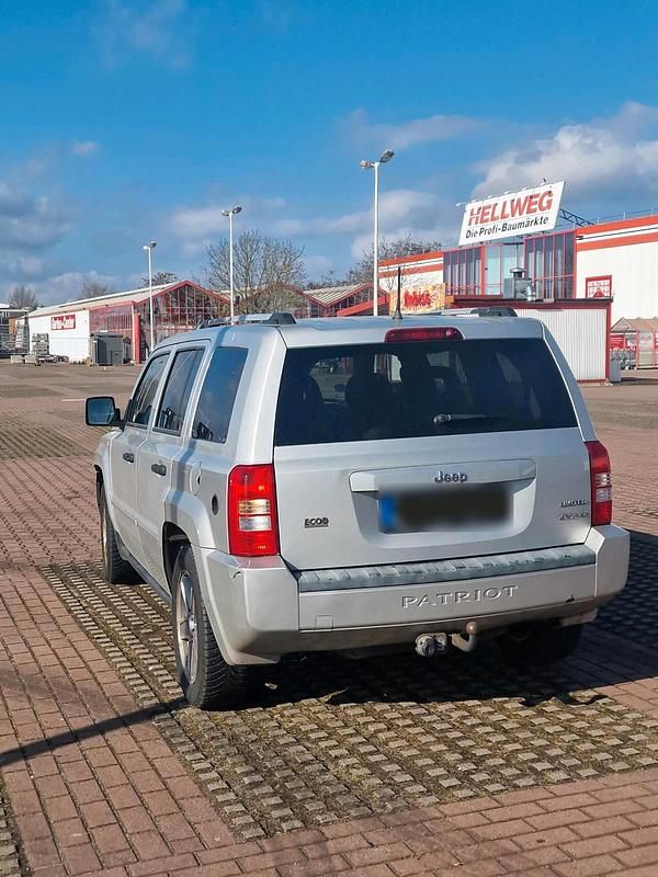 Gebraucht Jeep Patriot 170 PS (125 kW) 2009 Grau SUV