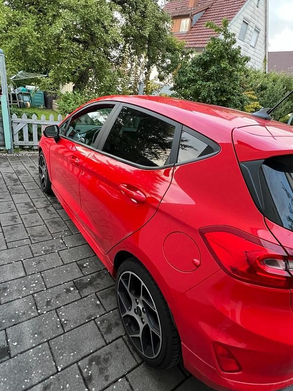 Gebraucht Ford Fiesta ST 200 PS (147 kW) 2020 Rot Limousine