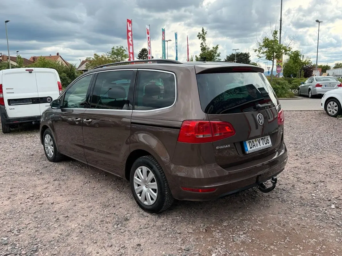 Gebraucht VW Sharan Match 150 PS (110 kW) 2012 Braun Van / Kleinbus