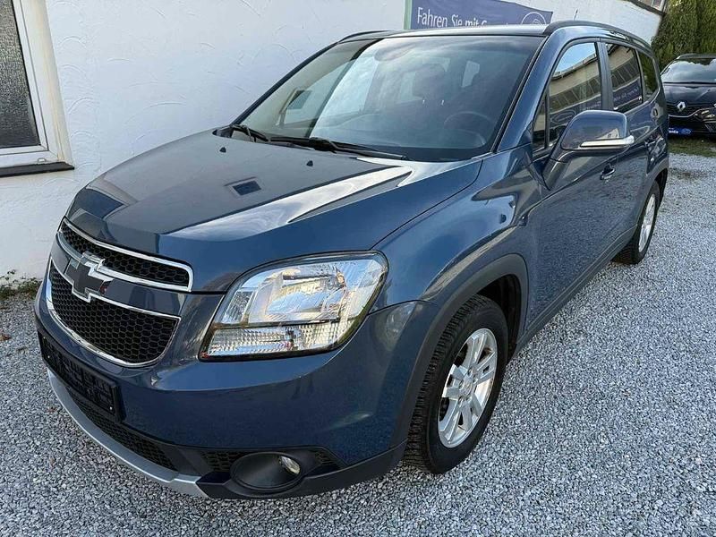 Blau Gebraucht 2014 Chevrolet Orlando Van / Kleinbus | 6.490 € (Guter Preis) - Bild 1/4