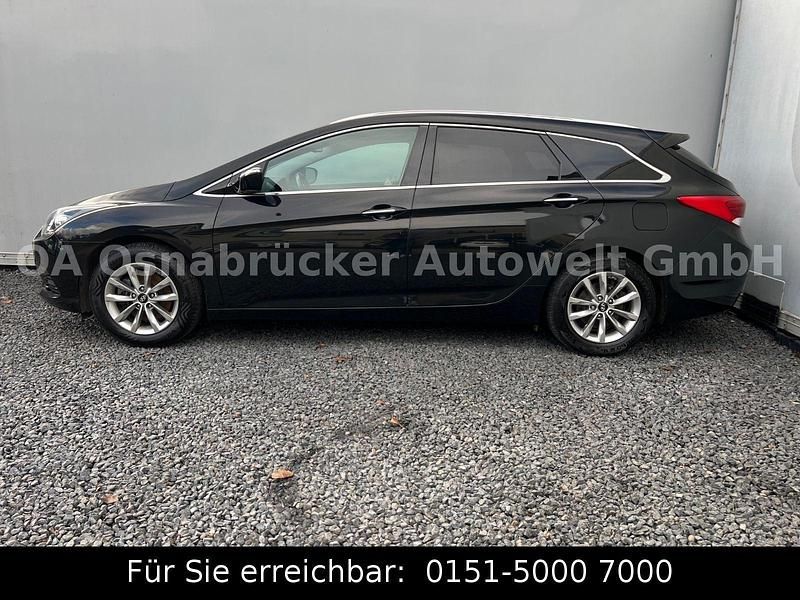 Gebraucht Hyundai i40 141 PS (103 kW) 2016 Schwarz Kombi