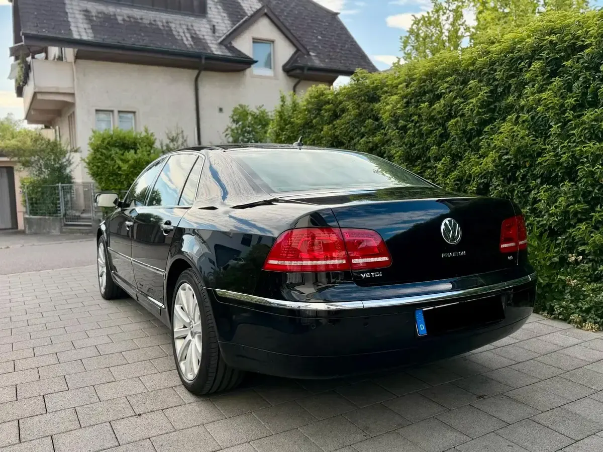Gebraucht VW Phaeton 239 PS (175 kW) 2011 Schwarz Limousine