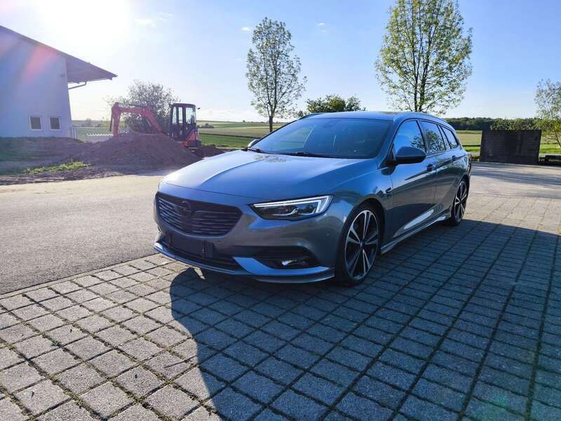 Grau Gebraucht 2018 Opel Insignia Exklusiv Kombi | 17.999 € (Fairer Preis) - Bild 1/4